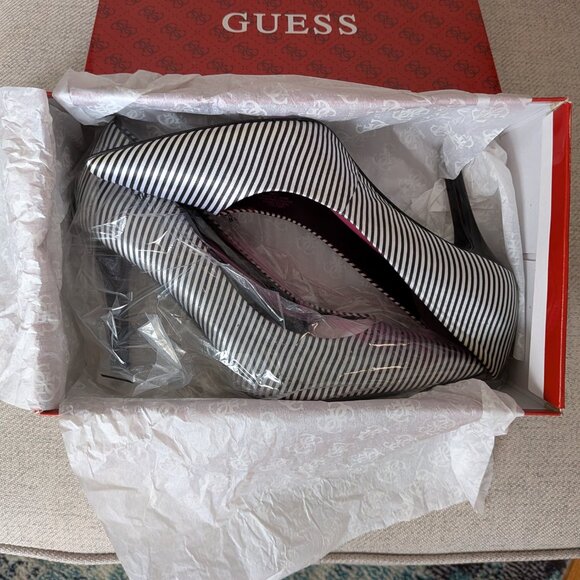 NWT Guess Black & White Satin Striped Heels - Size 10 - Picture 3 of 7